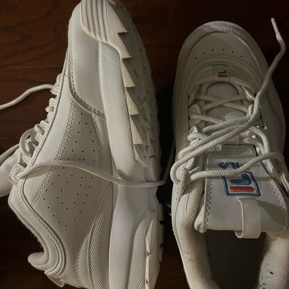 Fila tennis shoes